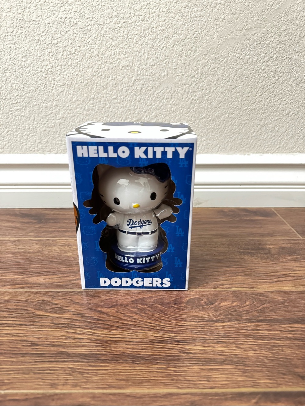 Hello Kitty Bobblehead Dodgers 2023 - NIB